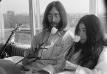 John Lennon & Yoko Ono: War is over! (If You Want It) John Lennon Lennon & Yoko Ono