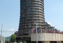 How the Oligarchs Deceive the Masses – Part 8 BIS Hur oligarkerna the Oligarchs Deceive the