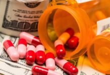 Dr Peter Rost varnar för den kriminella läkemedelsindustrin Bad Pharma Peter Rost läkarkår blev avlyssnad svenska läkare