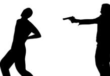 ”Fördriv inte ert eget folk!” – Västeråsfamilj talar ut om gängvåldet gängvåldet Justitieutskottets ordförande relativisera