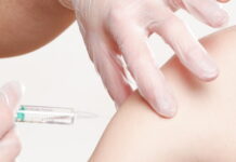 Film: An Inconvenient Study Professor Dolores Cahill vägrar vaccinera vaccinindustrin Modernas ägare Läkaren Sherri Tenpenny Blodproppar döda i Norge Pfizers lunchrabatt Lars Bern och Peter Abelin svenska tolvåringar Gud gav An Inconvenient Study