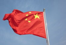 Massiva protester mot covidpolitiken i Kina efter dödlig brand anmäla oliktänkare Kina blev inte Massiva protester