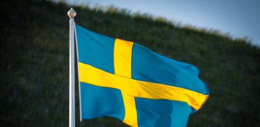 Nationaldagen Sveriges överdödlighet inreserestriktioner