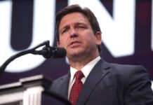 Florida tar ställning: DeSantis föreslår permanent förbud mot mRNA-vaccinmandat mRNA-vaccinmandat