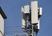 ”Ingen plats i vårt samhälle”: Invånare i Santa Cruz stämmer länet över AT&T:s mobilmast Hawaiis Big Island experiment med människors hälsa Invånare i Santa Cruz