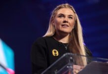 Erika Kirk håller ett rörande minnestal för sin make Charlie: ”Jag kommer aldrig att låta ditt arv dö ut” Erika Kirk