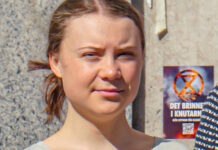 Greta Thunberg: Israelerna sparkade och slog mig samt kallade mig ”lilla hora” på svenska Israelerna sparkade