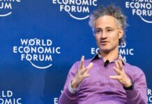 Palantir-grundaren Alex Karp köper 15 000 hektar skog i Härjedalen Palantir-grundaren Alex Karp