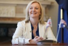 Liz Truss: Djupa staten måste demonteras Djupa staten måste demonteras